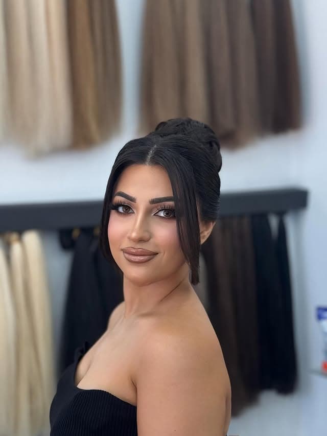 Occasion updo detail